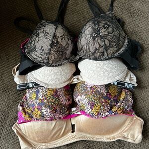 Set of 4 Victoria’s Secret bras